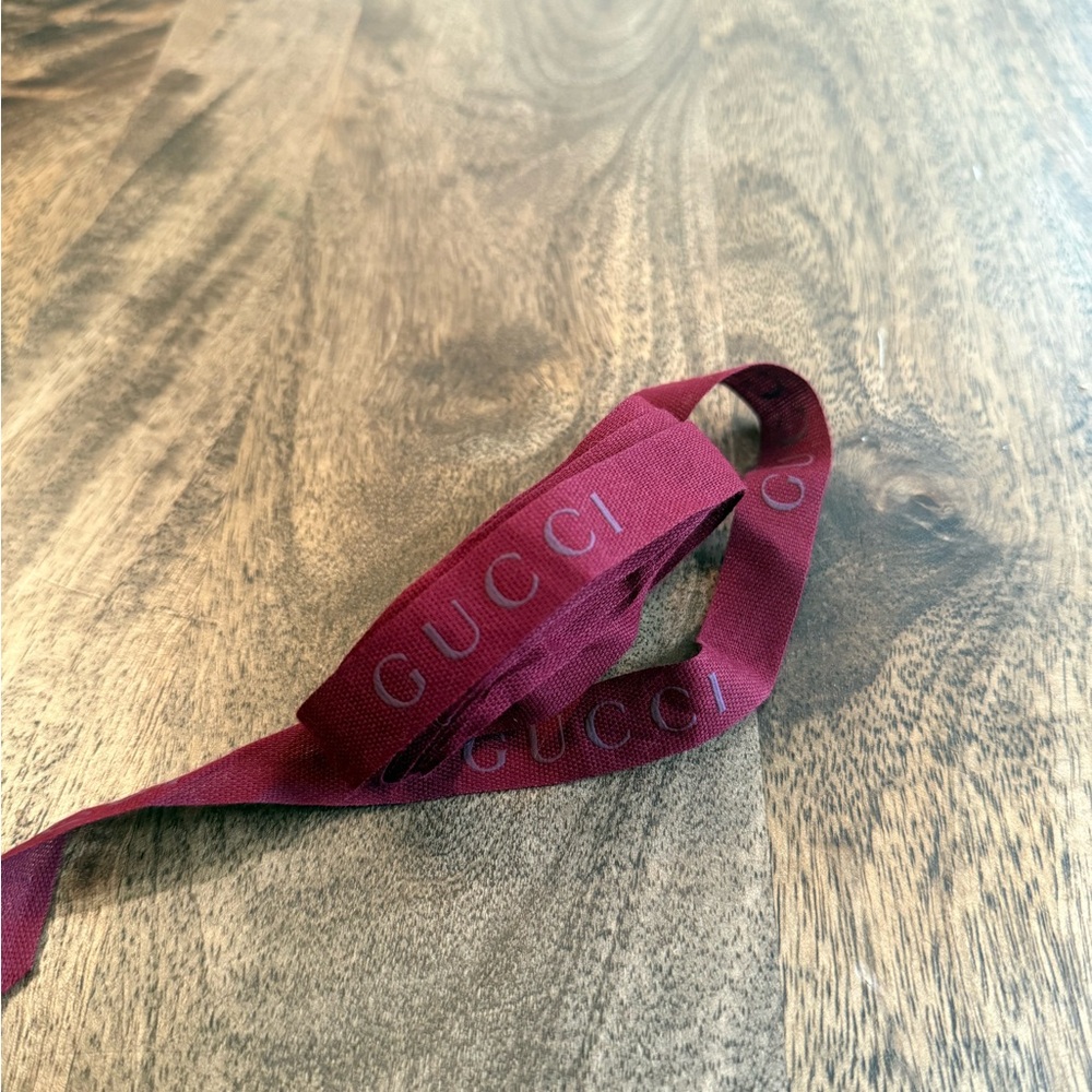 Gucci Burgundy Ribbon - Picture 2 of 4